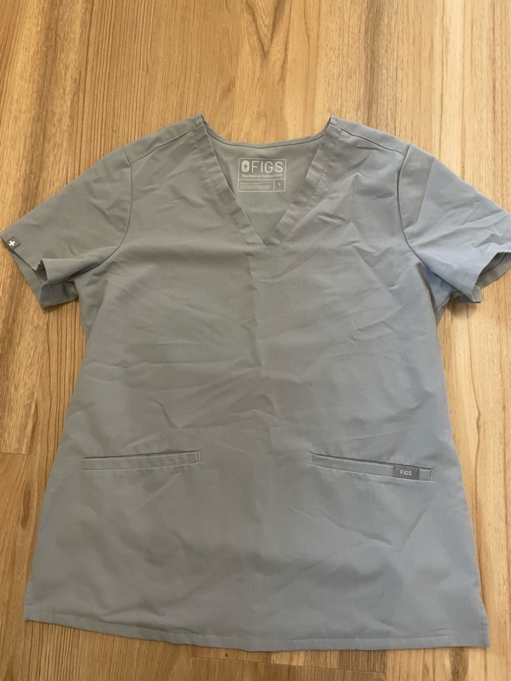 FIGS Technical Collection Women's V-Neck Scrub Top Size S Grey
